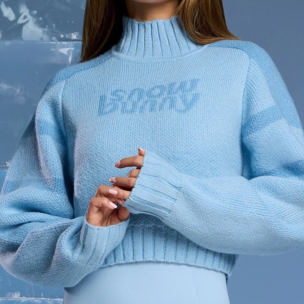 Chunky Knit Cropped Jumper in Baby Blue